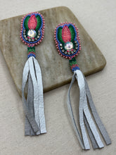 Load image into Gallery viewer, Lotus Flower Earrings