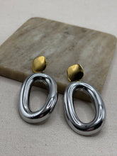 Load image into Gallery viewer, Lucia Earrings
