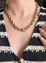 Load image into Gallery viewer, Confide In You Chain Necklace

