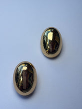 Load image into Gallery viewer, Beauty - Earrings
