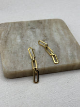 Load image into Gallery viewer, The Best Moment - Earrings
