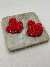 Load image into Gallery viewer, Flor Earrings
