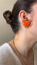 Load image into Gallery viewer, Shining Heart Earrings
