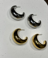 Load image into Gallery viewer, In my Feels - Hoop Earrings
