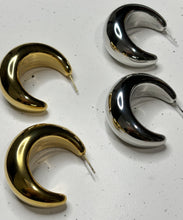 Load image into Gallery viewer, In my Feels - Hoop Earrings
