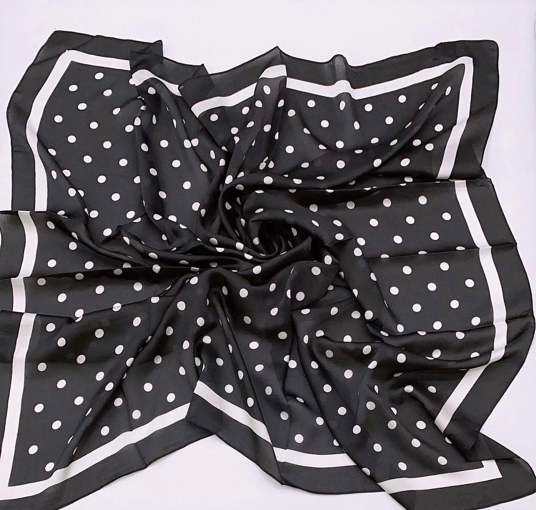 Julia Scarf