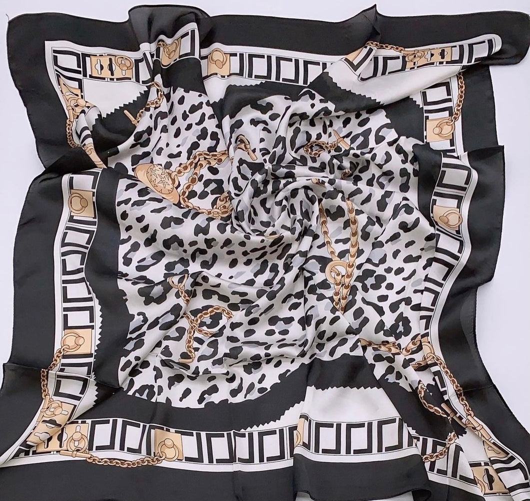 Julia Scarf Animal print/ Black