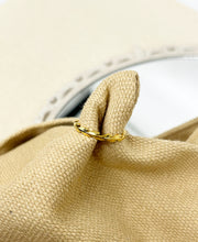 Load image into Gallery viewer, Laurels - Ring
