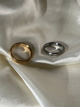 Load image into Gallery viewer, Luna Ring
