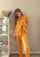 Load image into Gallery viewer, We shine Together - Set in Salmon
