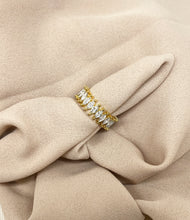 Load image into Gallery viewer, Eternity - Ring
