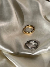 Load image into Gallery viewer, Luna Ring
