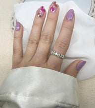 Load image into Gallery viewer, Chic Girl - Ring
